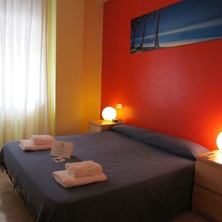 Barcelona City North Hostal Luaran gambar