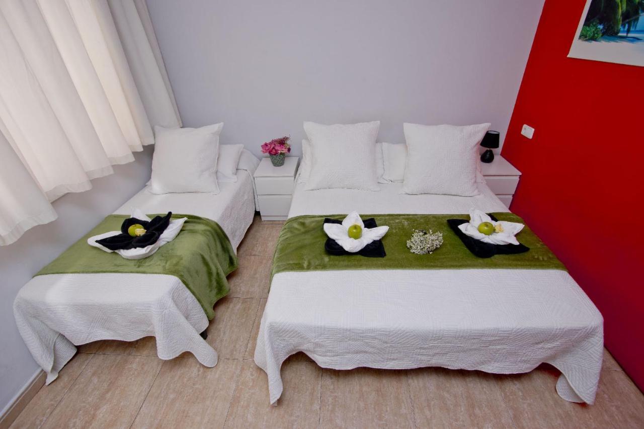 Barcelona City North Hostal Luaran gambar