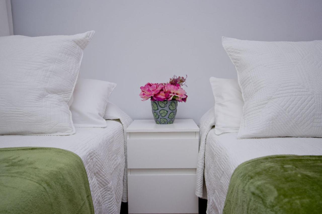 Barcelona City North Hostal Luaran gambar