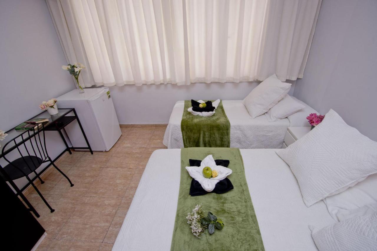 Barcelona City North Hostal Luaran gambar