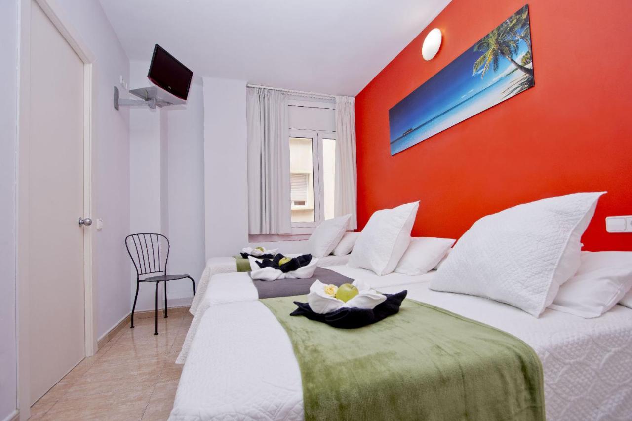 Barcelona City North Hostal Luaran gambar