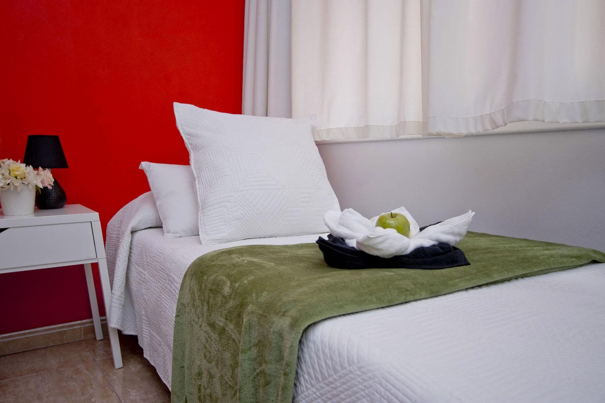 Barcelona City North Hostal Luaran gambar