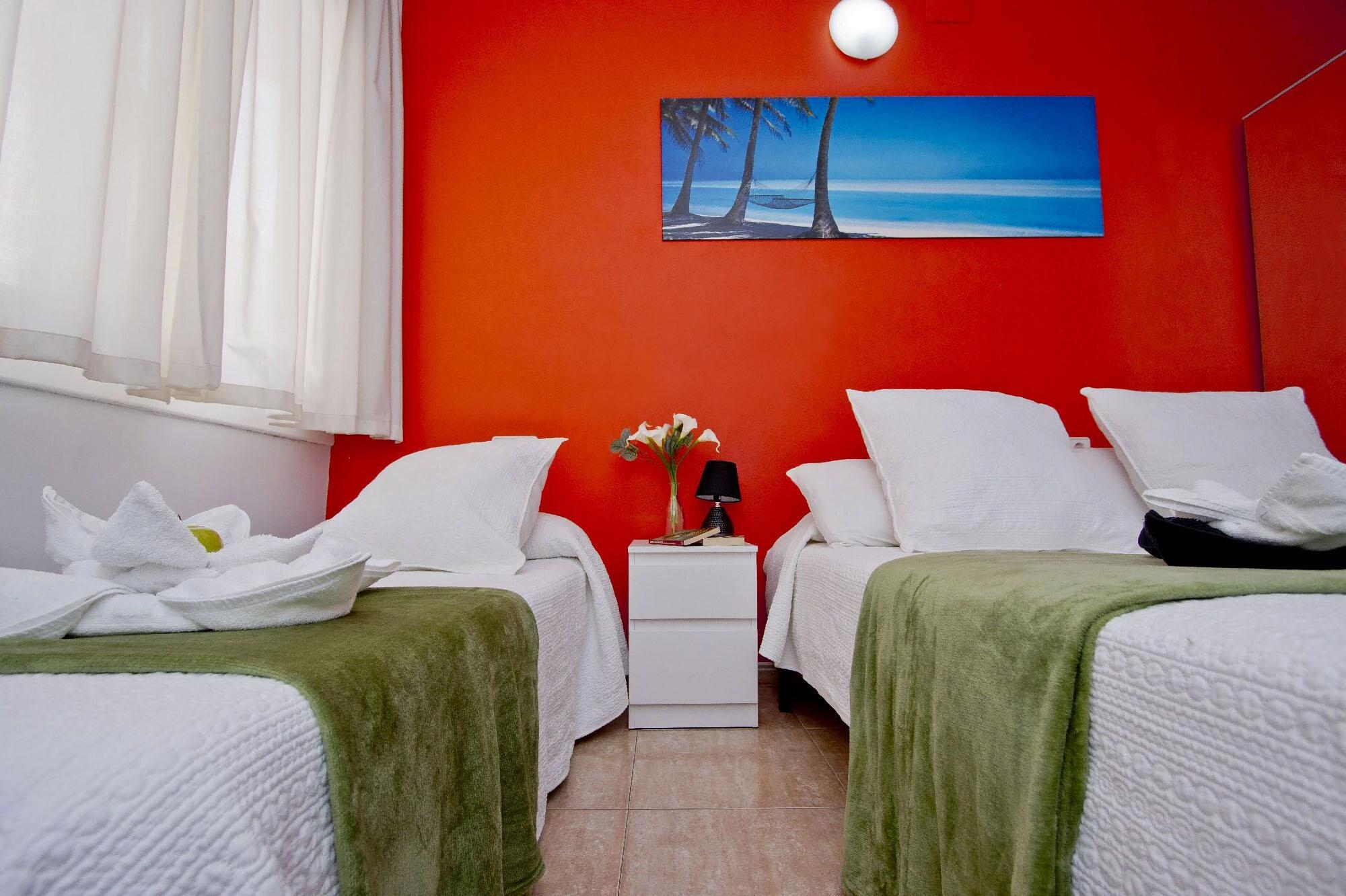 Barcelona City North Hostal Luaran gambar